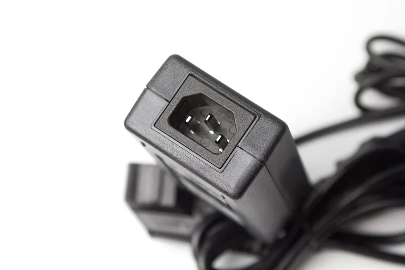 12V 8.2A — FPOW-VR100-12